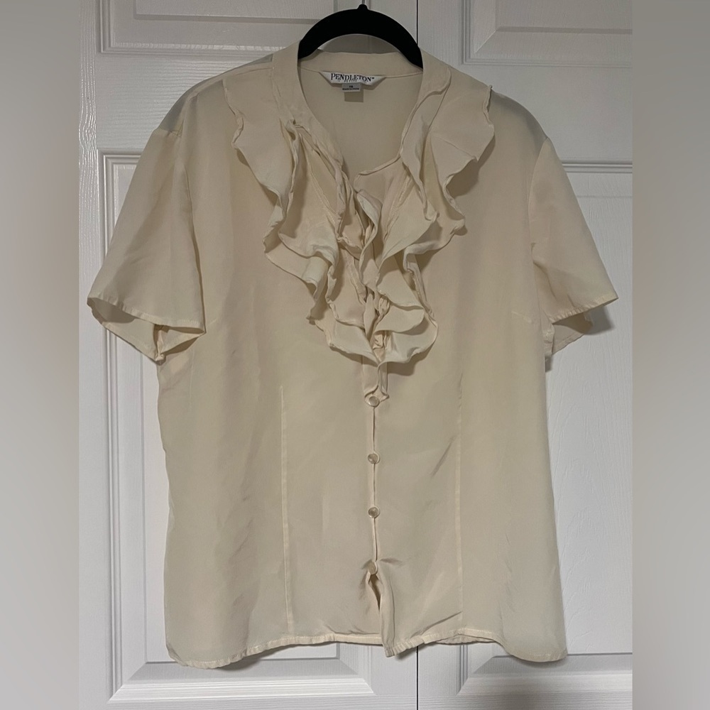 Women's Vintage Pendleton Petites Ruffled Short Sleeved Button Down Silk Blouse
